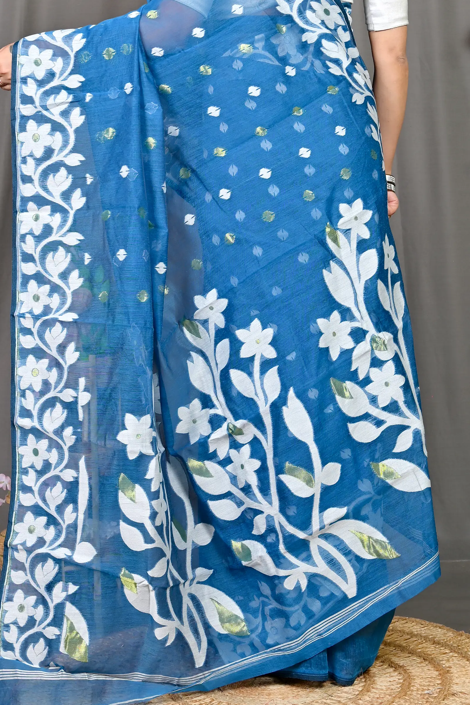 Blue Cotton Blended Parinit Jamdani Saree (341)